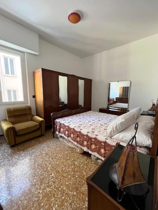 Casa Gerry, A Due Passi Dal Mare Apartment Savona Luaran gambar